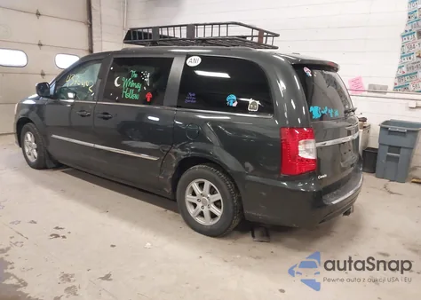 2012 Chrysler Town & Country Touring z USA, uszkodzony, nr VIN 2C4RC1BG6CR106820